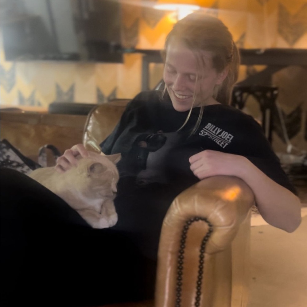 Meet your Posher, Elizabeth